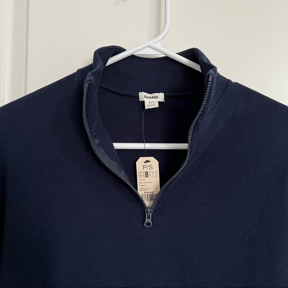 *NWT* GARAGE HALF ZIP - DARK BLUE SIZE SMALL - Picture 3 of 5